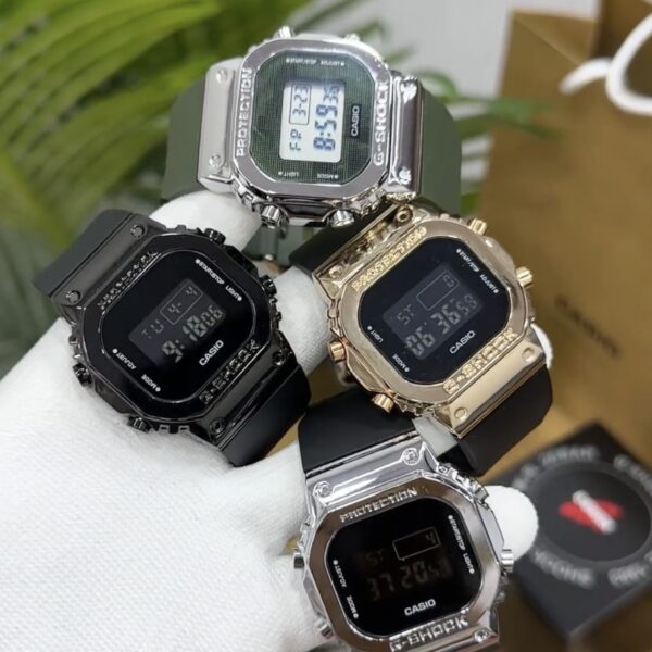 GM 5600 CASIO G-SHOCK